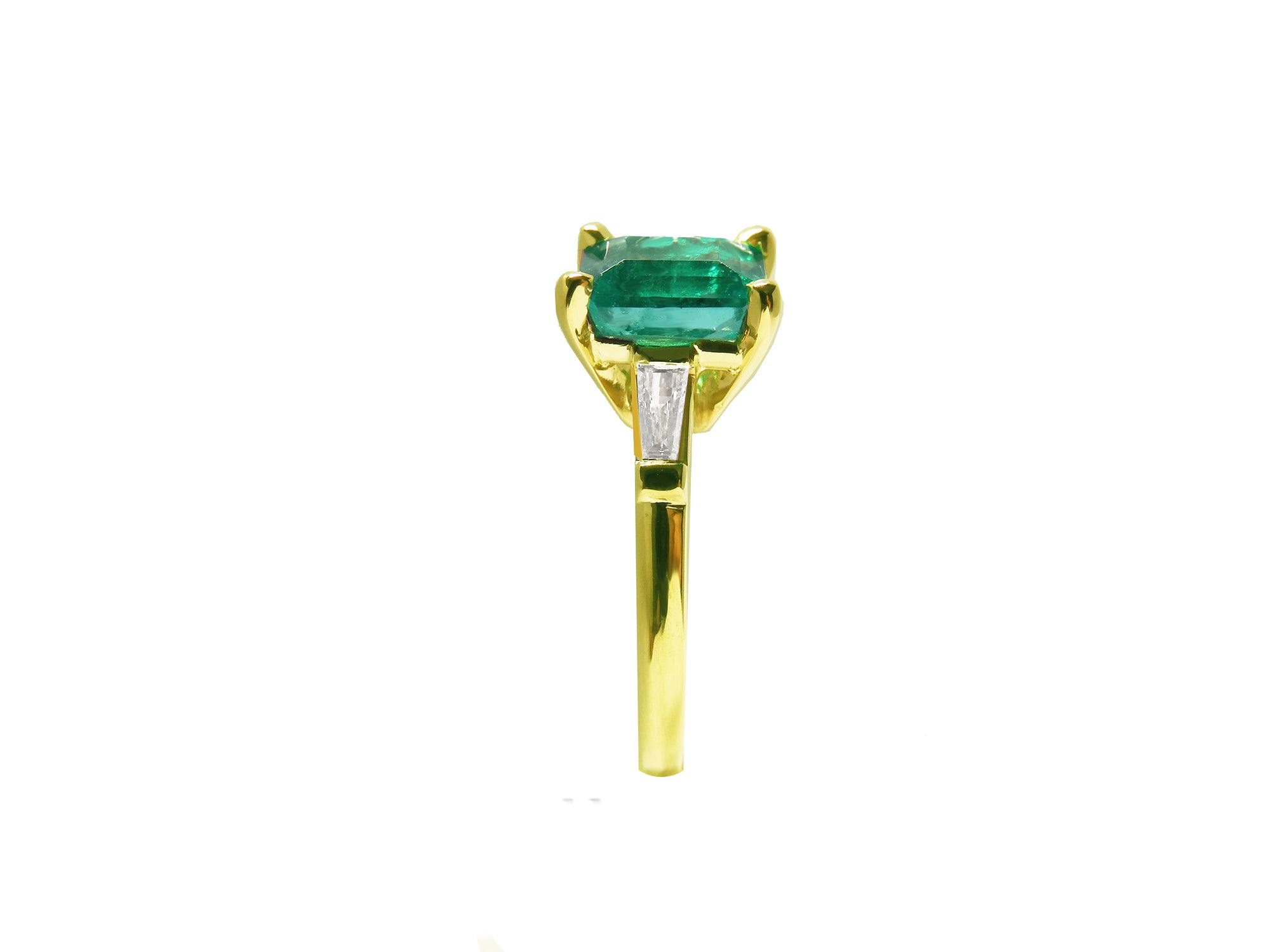 Emerald 1.68 ct Tapered Baguettes Side Diamonds Ring 14K Gold