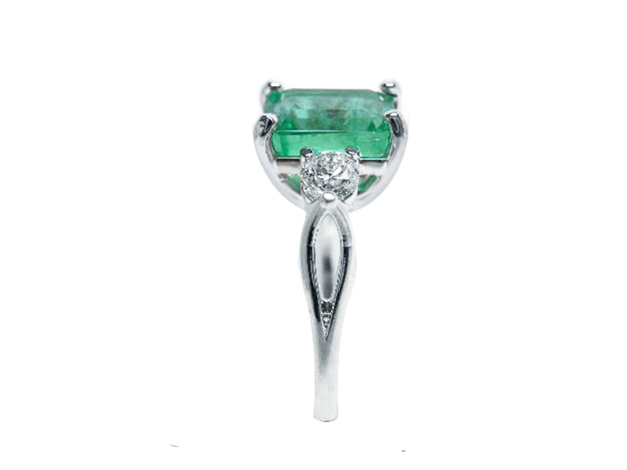 Natural Emerald 2.99 ct. Three Stone Ring Side Diamonds 18K