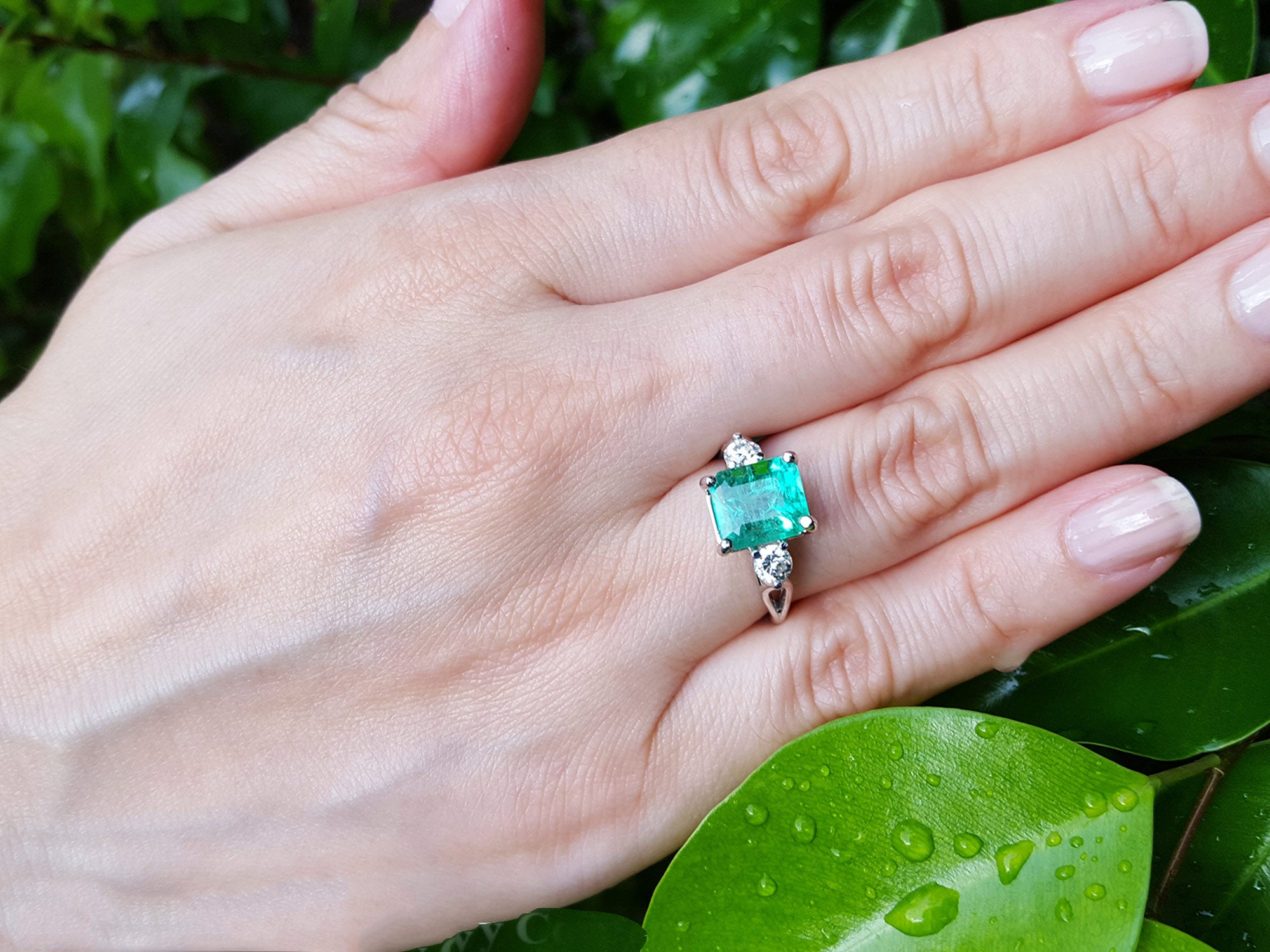 Natural Emerald 2.99 ct. Three Stone Ring Side Diamonds 18K