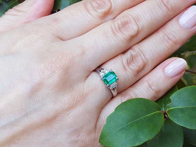 Bridal emerald engagement rings