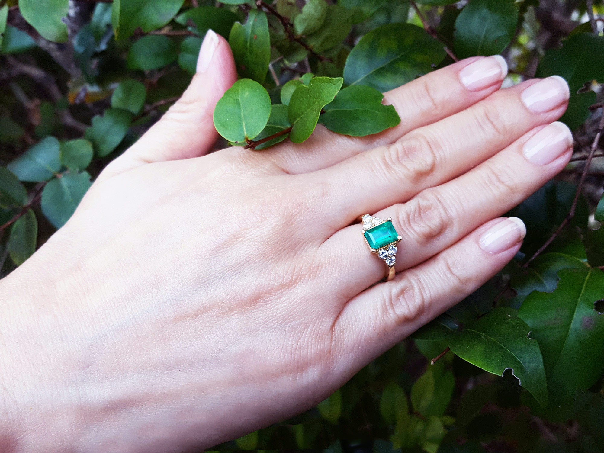 May/s birthstone ring for women