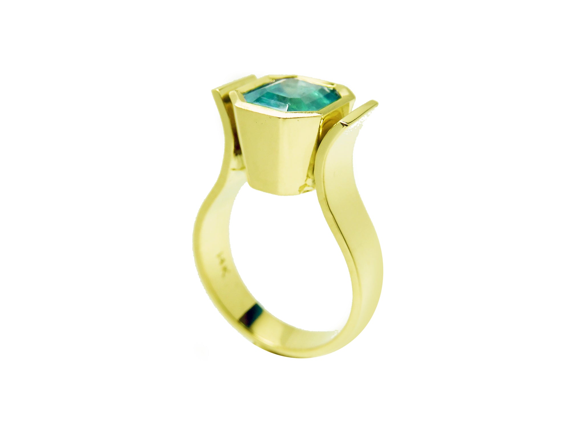 Yellow gold solitaire emerald ring for women