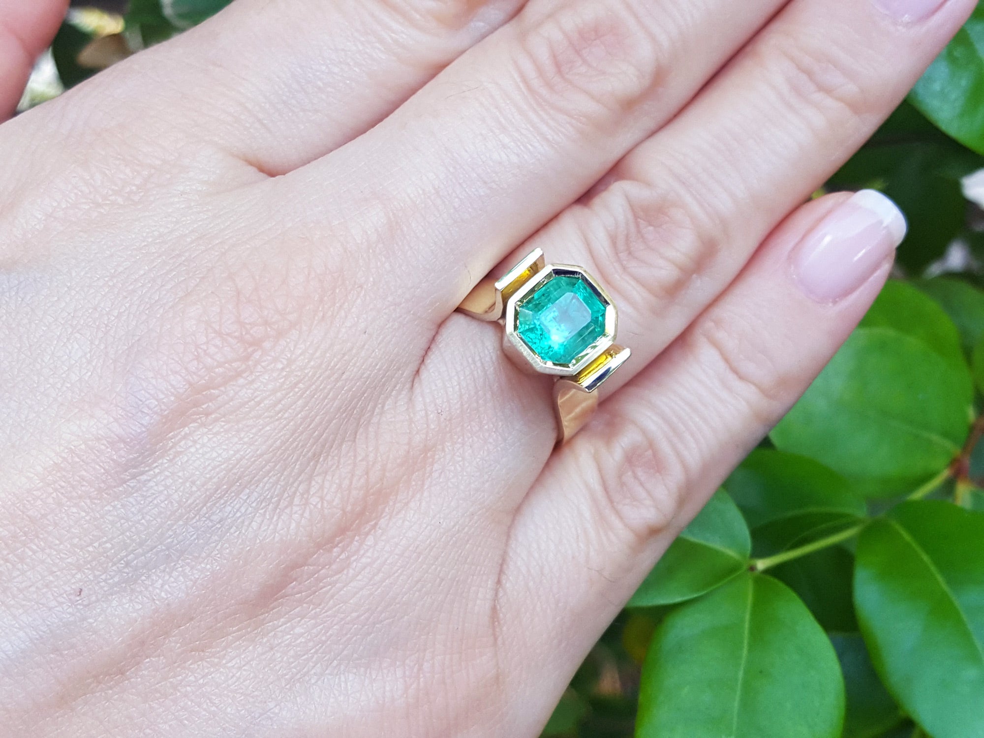 May&#39;s birthstone solitaire ring