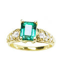 Women’s emerald engagement rings size 