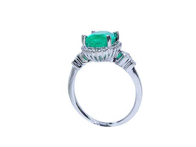 Engagement emerald rings for sale