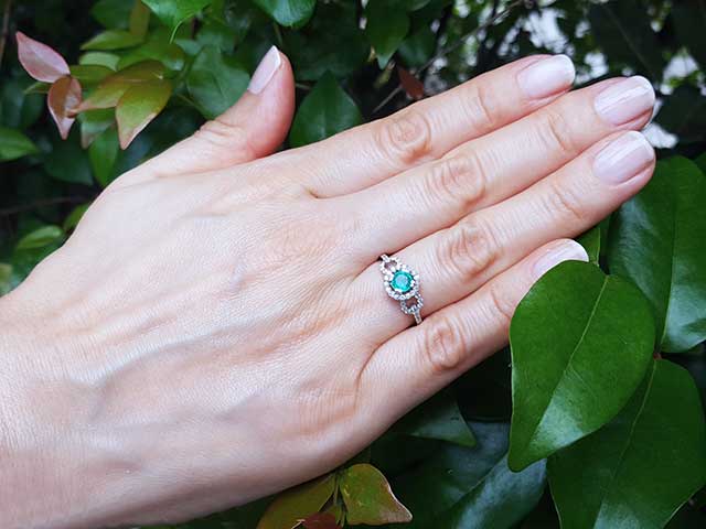 Mother&#39;s day gift real Colombian emerald ring