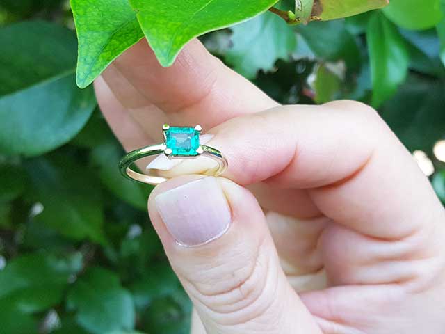 Genuine emerald ring for sale
