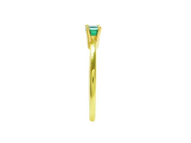 Yellow gold emerald ring