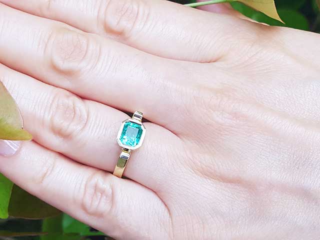 Inexpensive hand made real emerald ring