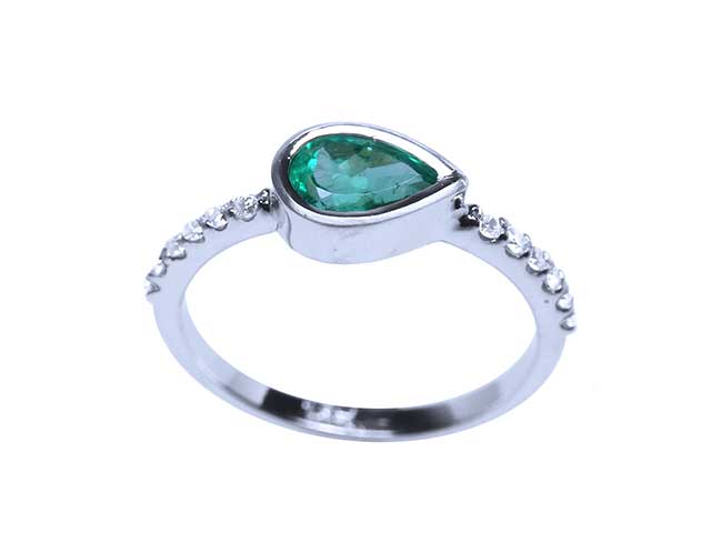 Genuine Colombian engagement emerald rings