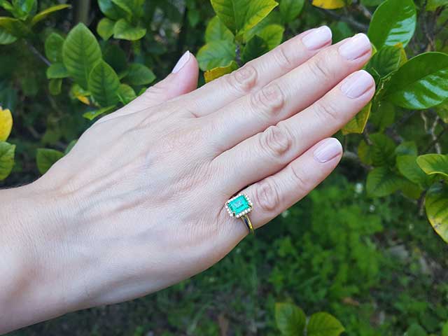 Wholesale Real Colombian emerald engagement rings