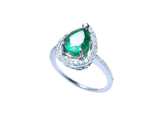 Unique emerald Women’s rings