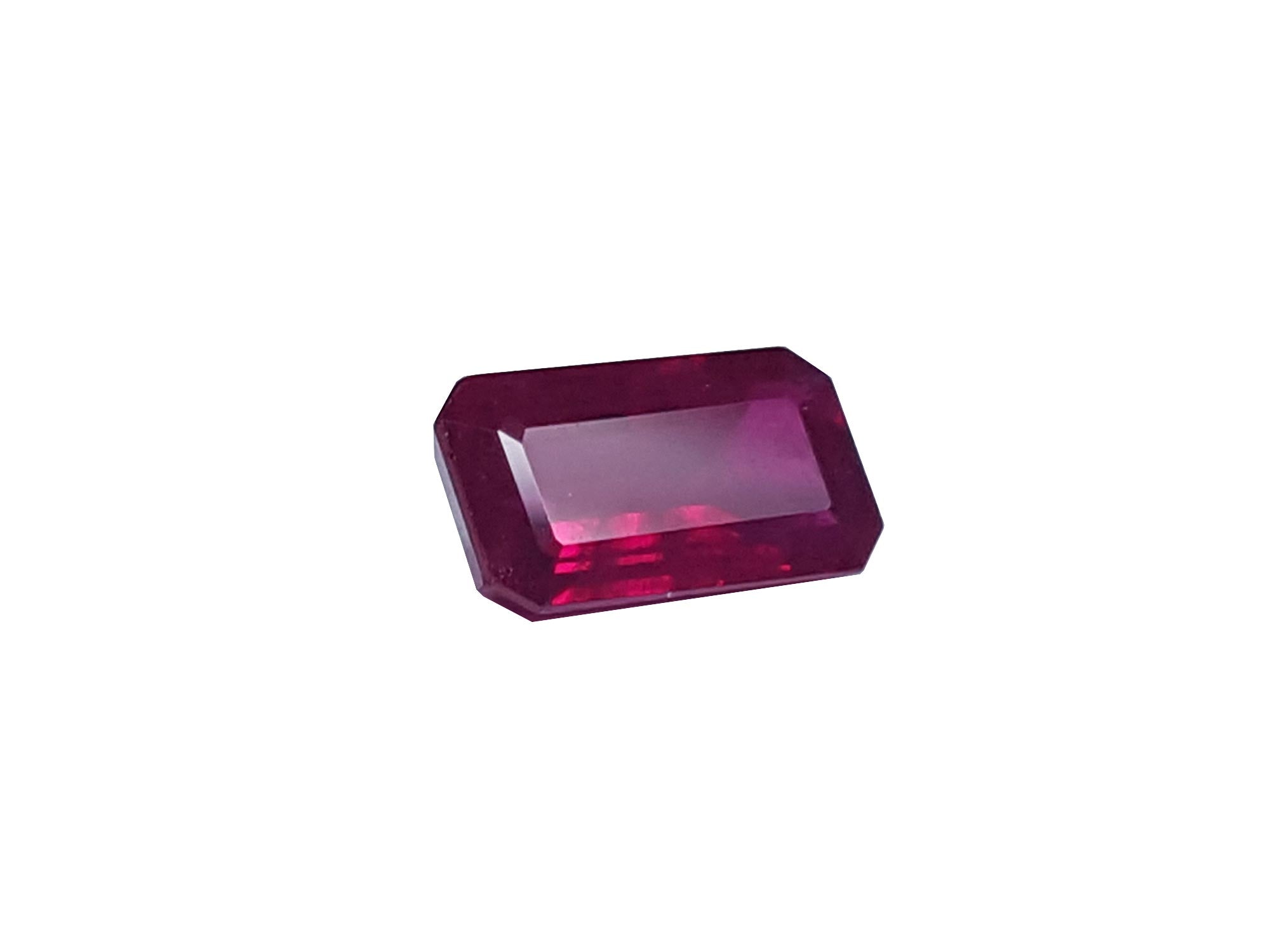 Loose ruby gemstone for sale