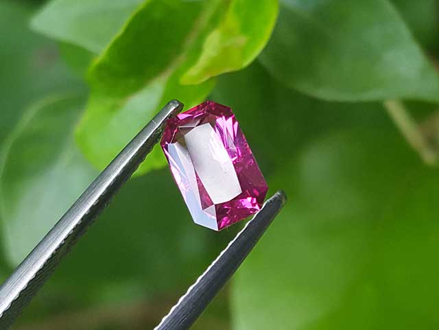 Natural loose pink sapphire