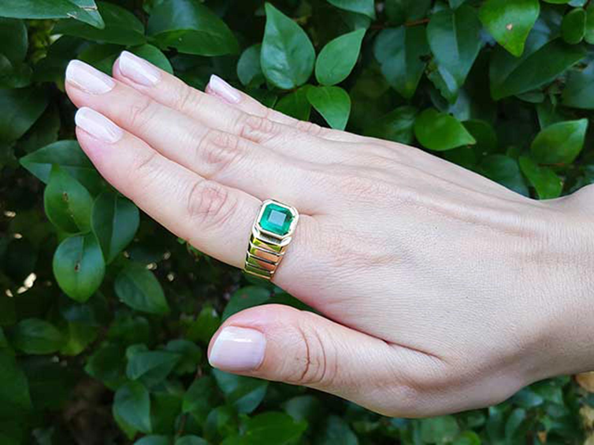 Men&#39;s emerald stone ring 
