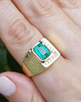 Men’s 18k gold emerald ring