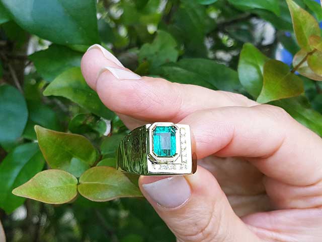 Emerald gold ring for man