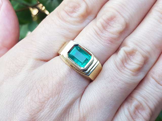 Gold emerald Jewelry for Men