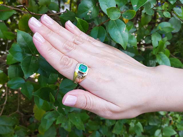 Men&#39;s Solitaire Emerald Ring