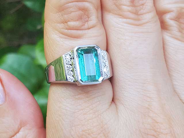 Authentic Colombian emerald jewelry