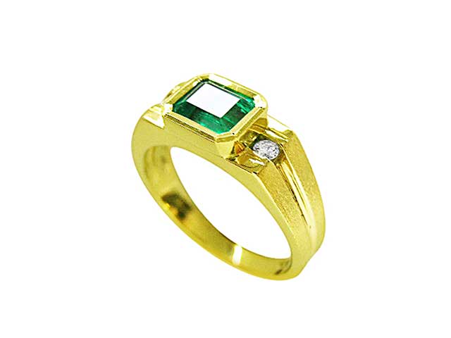 Men rings emerald size 