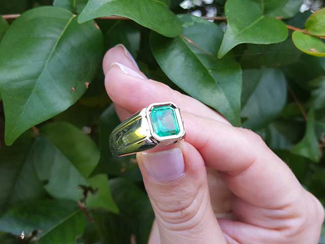 Unique authentic emerald men’s ring
