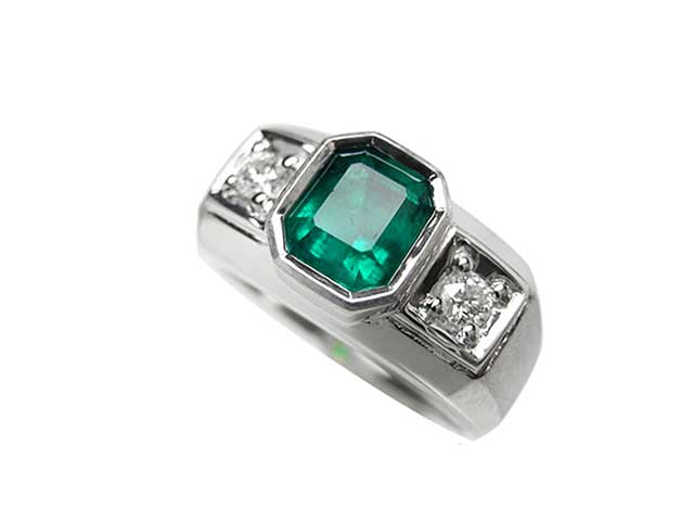 Emerald bezel set men ring