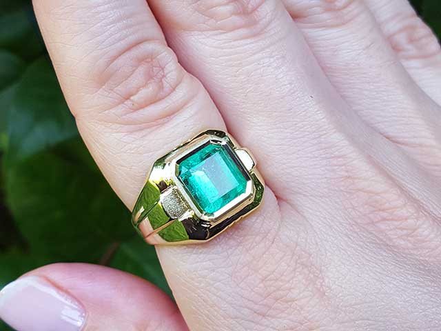 Emerald bezel set men rings