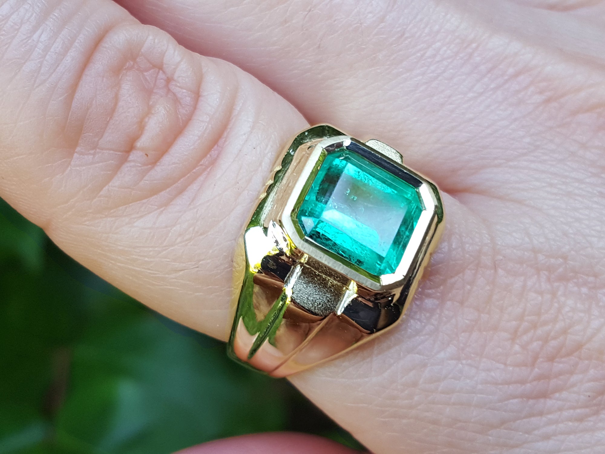 Real Colombian emerald rings for men in USA