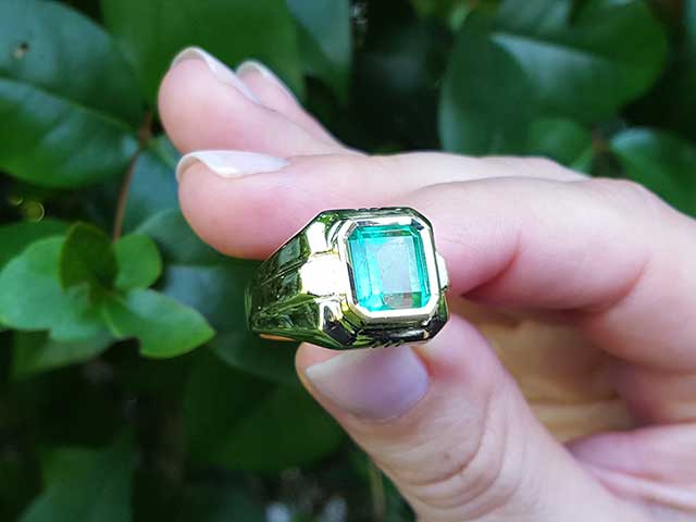 Colombian emerald men rings