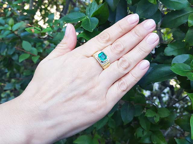 Real emerald men&#39;s ring made in USA