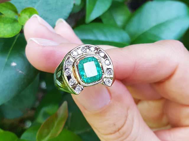 Emerald bezel set men ring