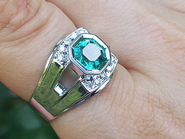 Emerald-cut men’s emerald ring