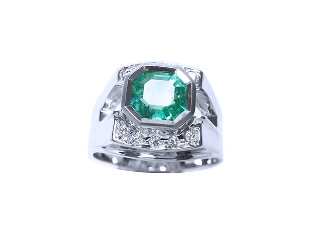 Unique emerald men’s ring for saale