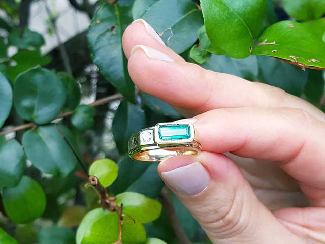 Emerald Signet Ring – STONE FINE JEWELRY