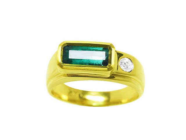 Colombian emerald men ring