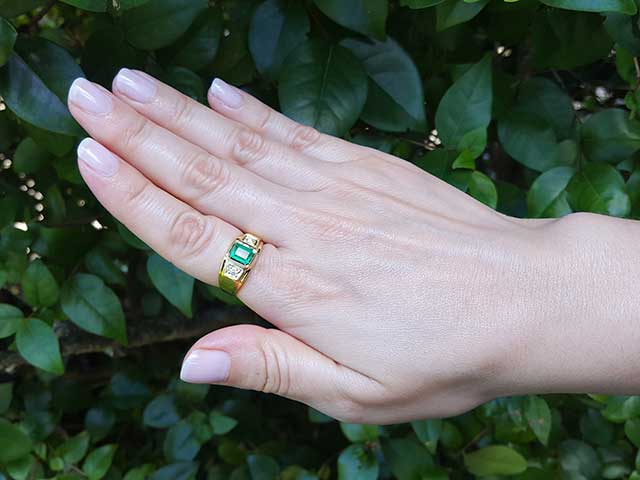 Authentic Colombian emerald jewelry