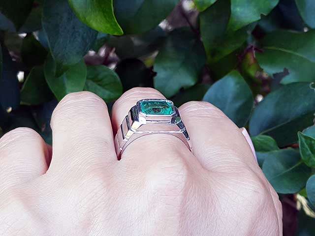 Emerald bezel set men ring