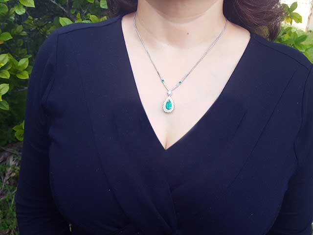 Muzo Emerald and diamond necklace