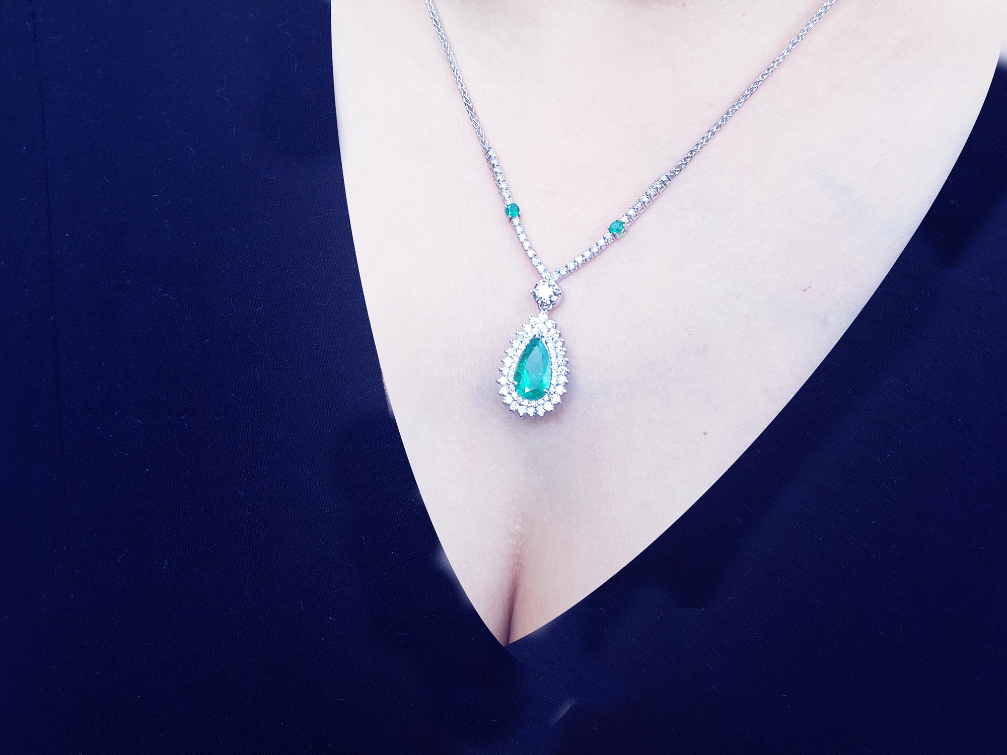 Emerald necklace for women