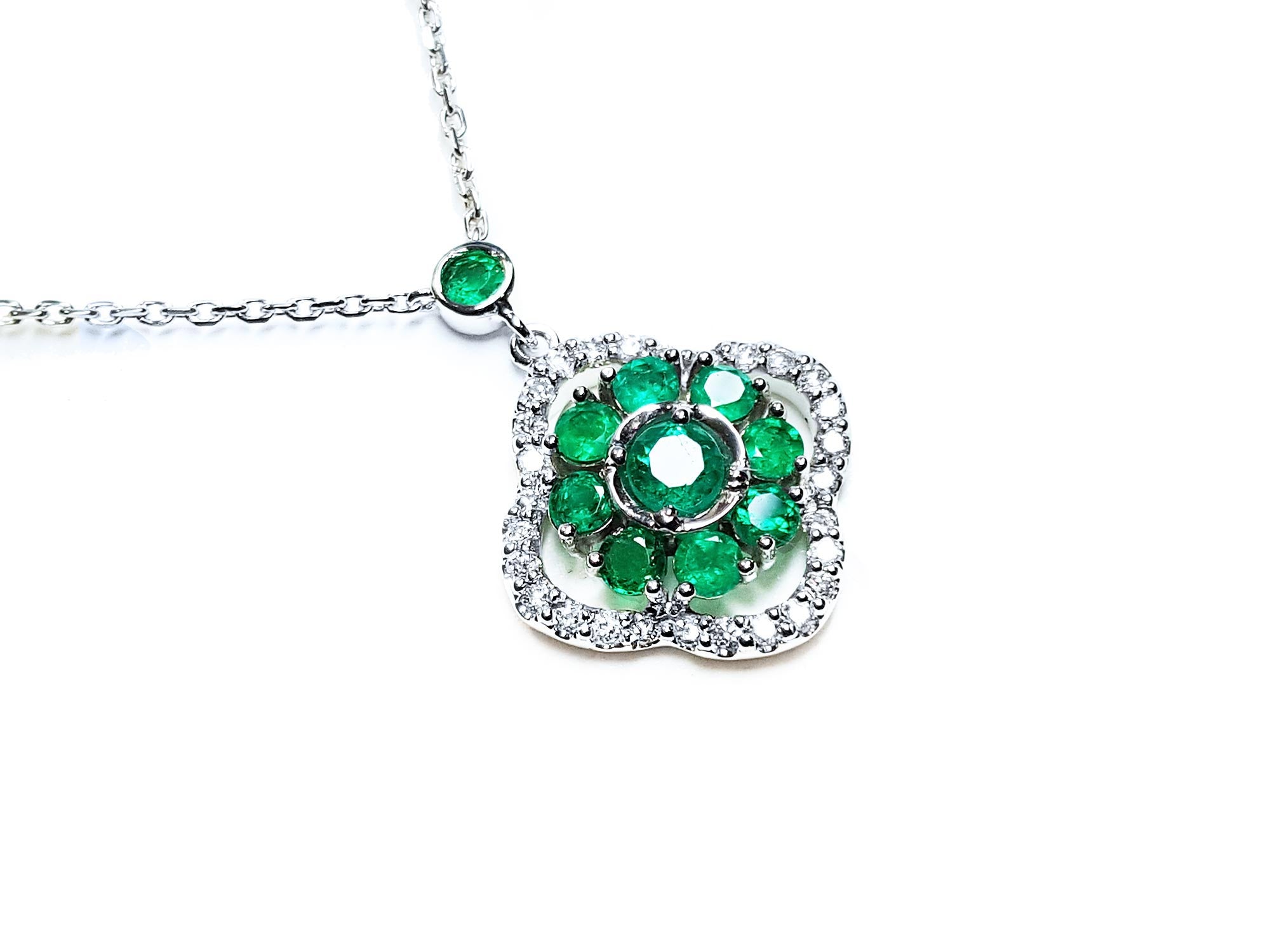 Natural emeralds necklace