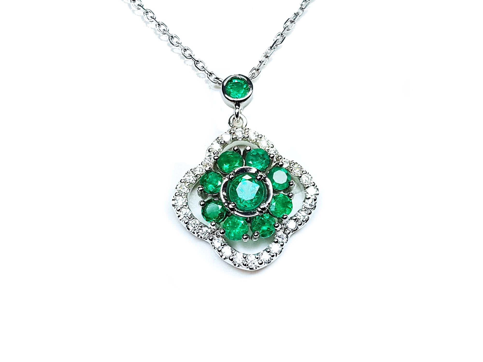 Colombian emeralds cluster necklace