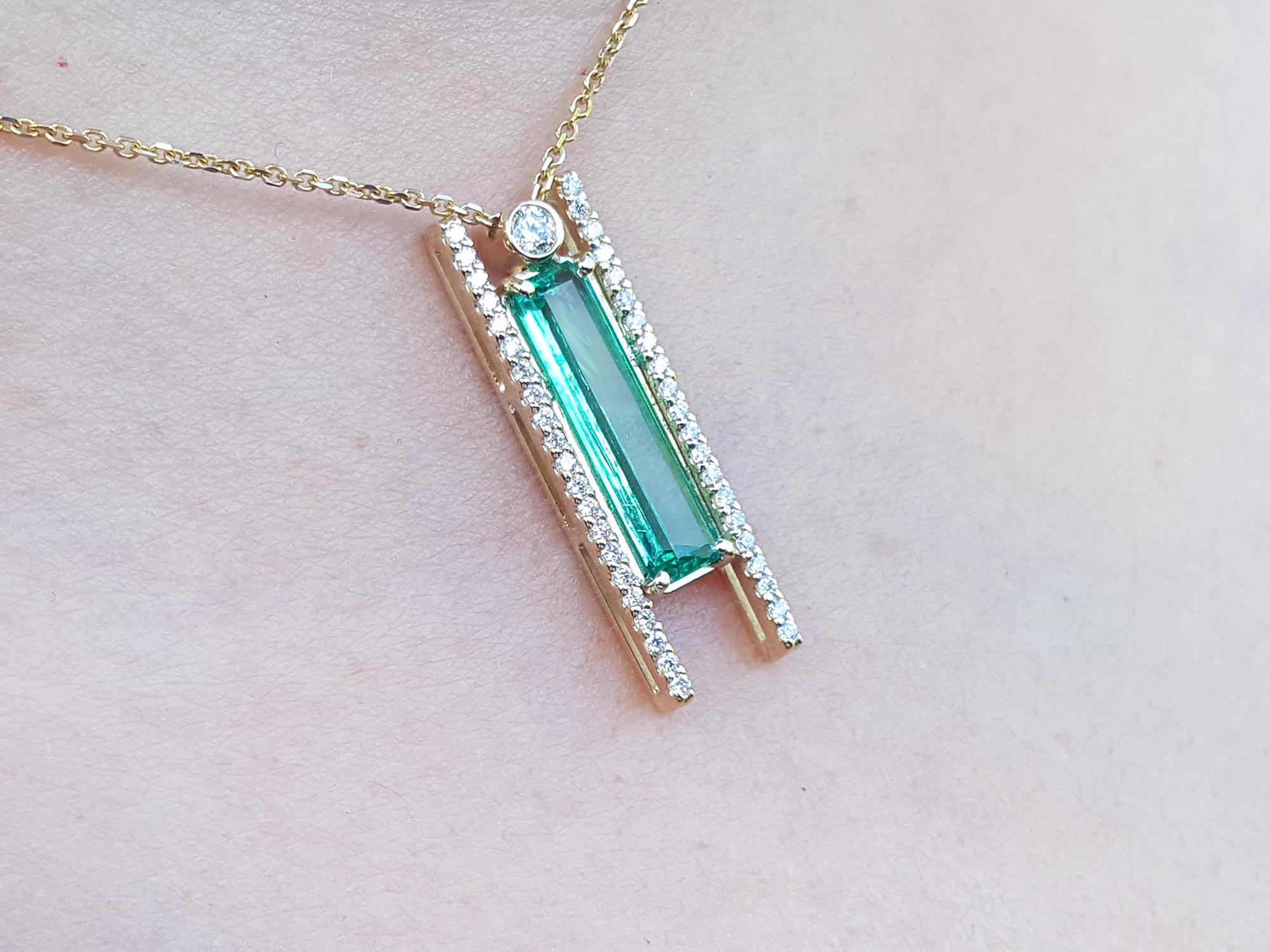 Muzo Colombian Emerald necklace