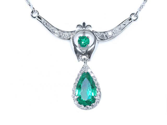 May birthstone necklace 1.67 ct. Colombian emerald