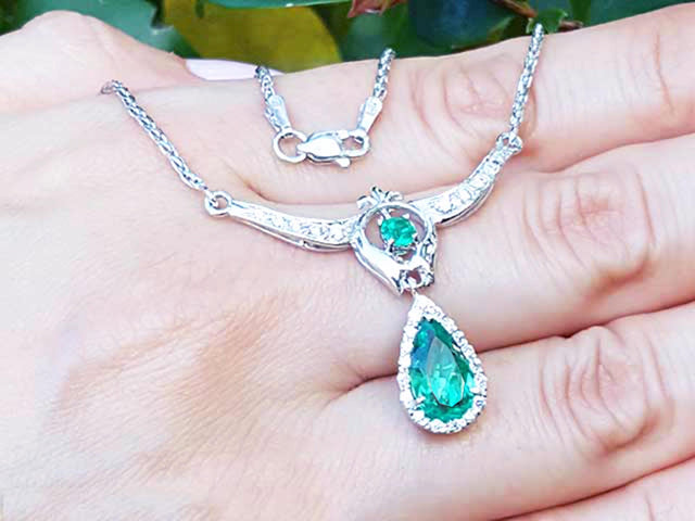 May birthstone necklace 1.67 ct. Colombian emerald