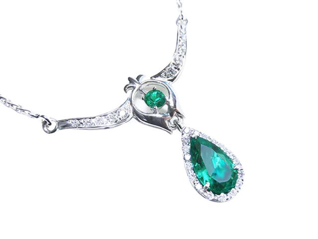 May birthstone necklace 1.67 ct. Colombian emerald