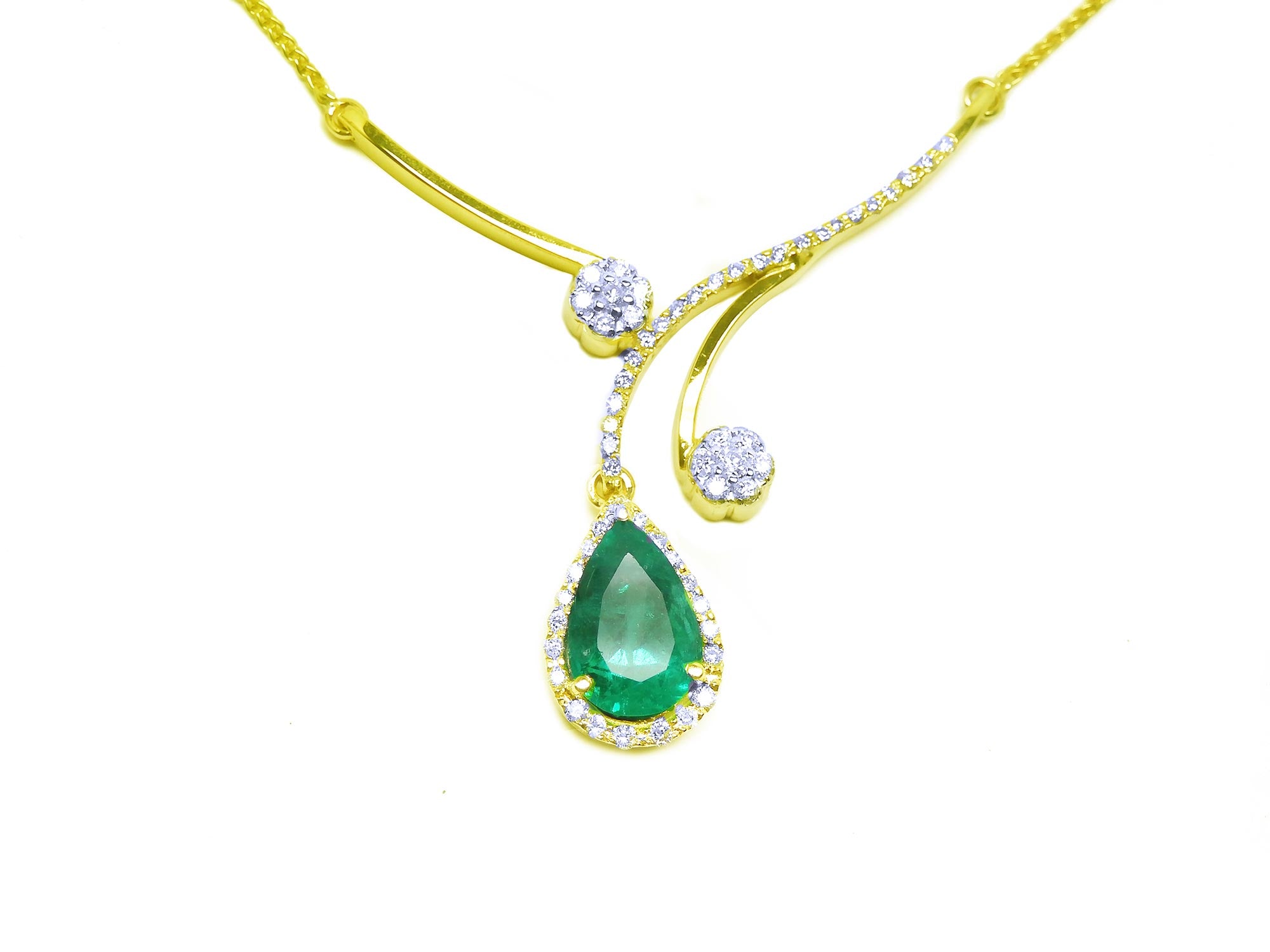 18k Emerald necklace