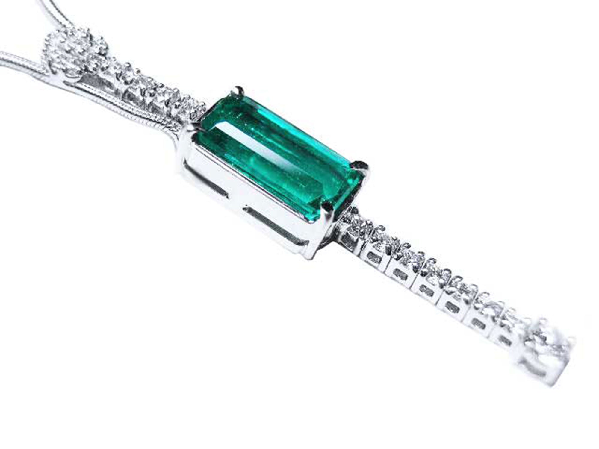 Emerald necklace for sale