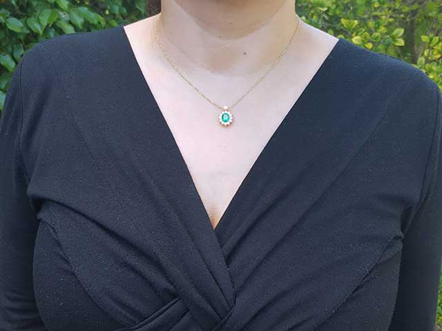 Real Oval cut emerald necklace