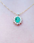 Halo diamonds emerald necklace